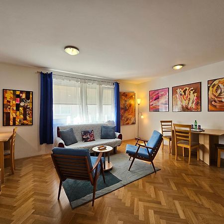 Apartment Irena Tour As Любляна Экстерьер фото
