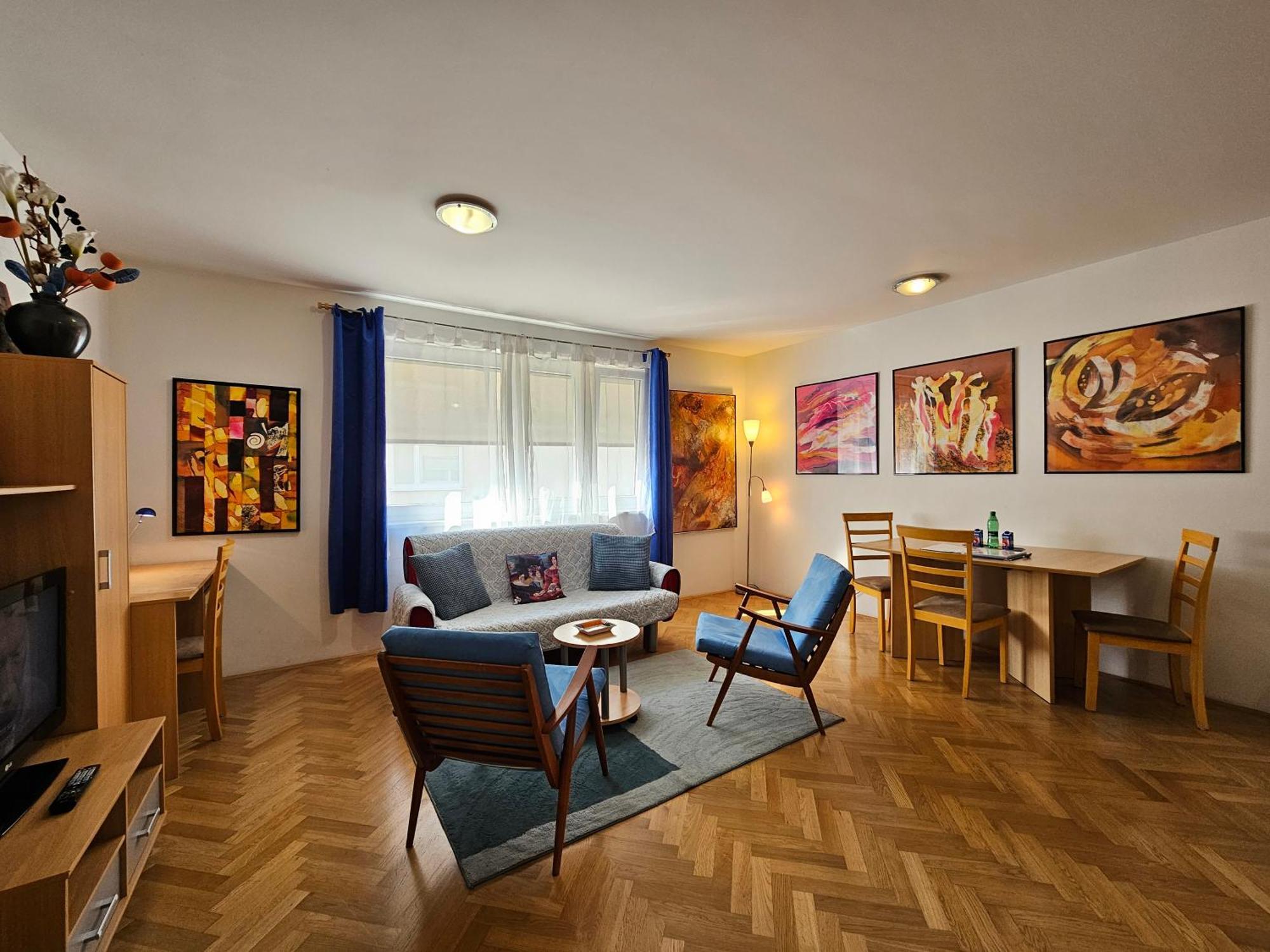 Apartment Irena Tour As Любляна Экстерьер фото