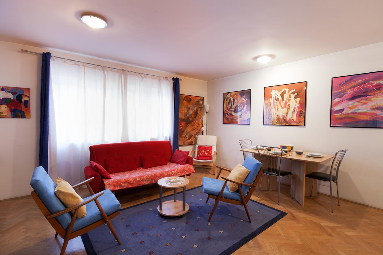 Apartment Irena Tour As Любляна Экстерьер фото